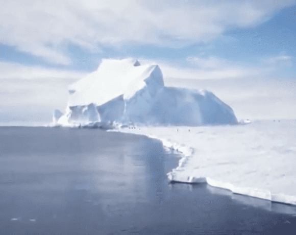 the ice walll Antarctica