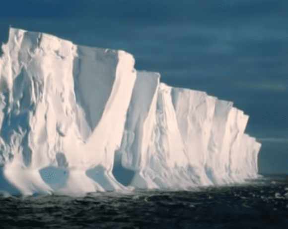 Ice-wall at the edge of the flat earth model